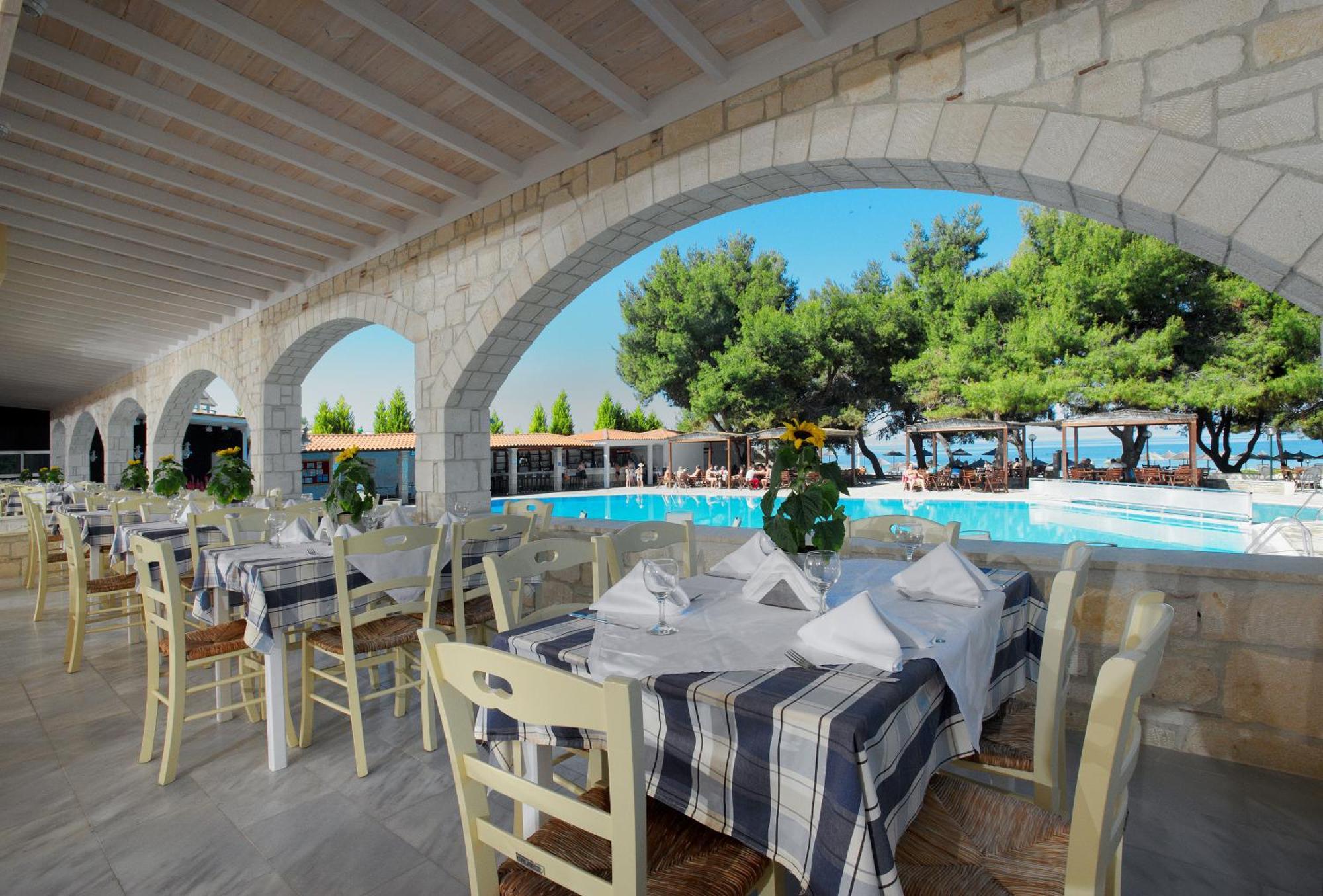 Portes Beach Hotel Nea Poteidaia Exterior foto