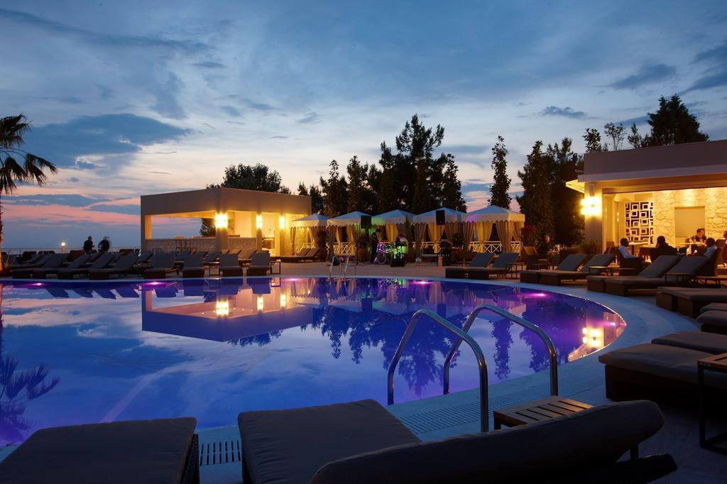 Portes Beach Hotel Nea Poteidaia Exterior foto