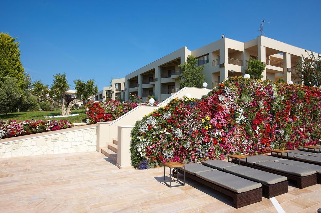 Portes Beach Hotel Nea Poteidaia Exterior foto