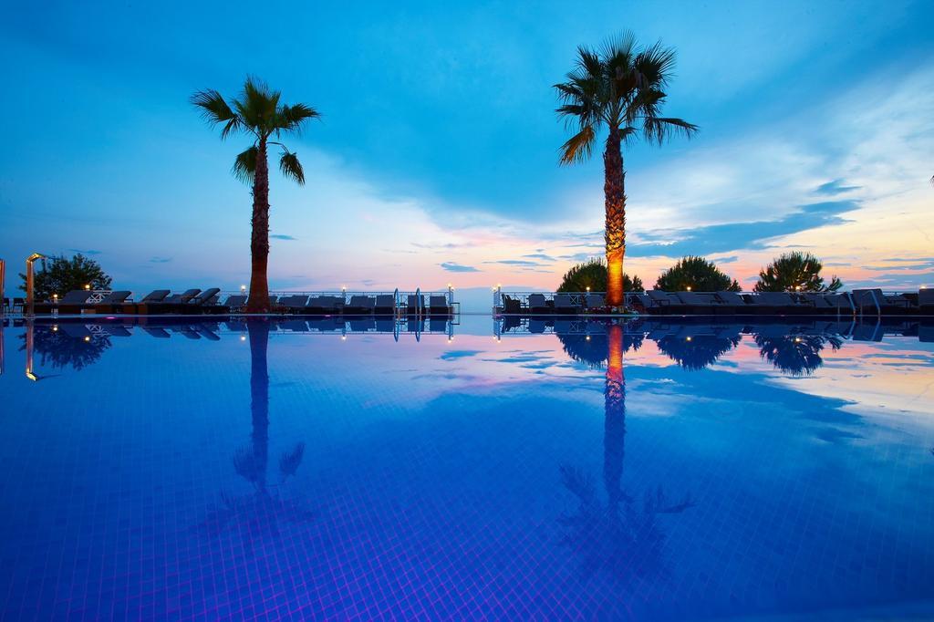 Portes Beach Hotel Nea Poteidaia Exterior foto